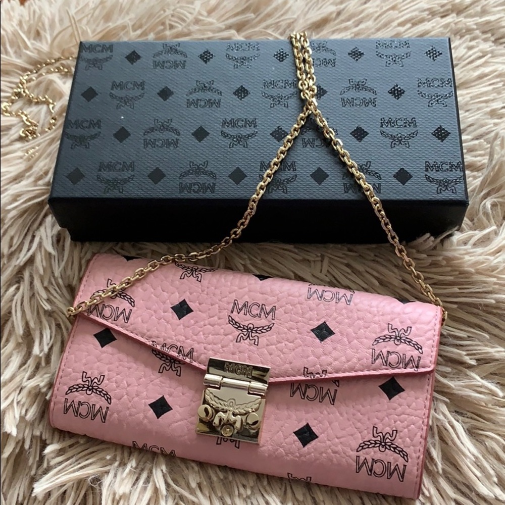 MCM patricia Visetos Large Chain Wallet-pink